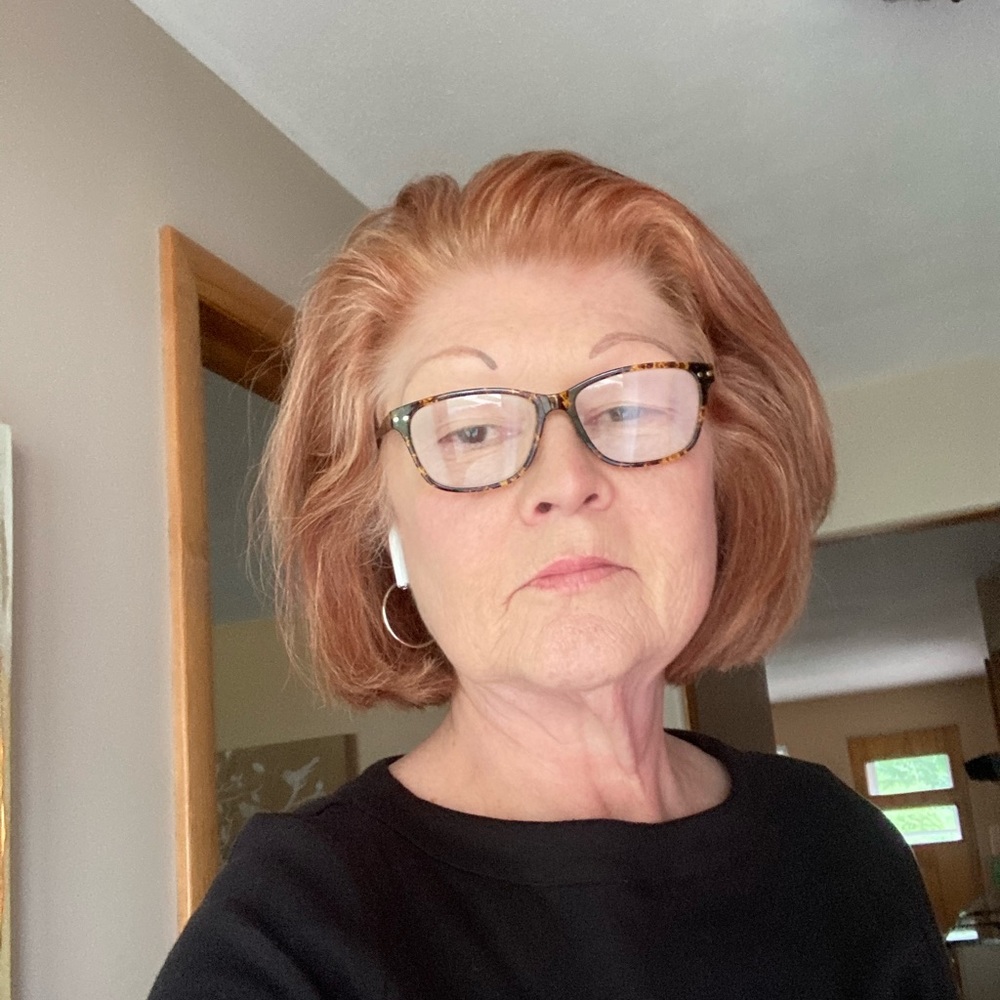 Meet your Posher, Loretta